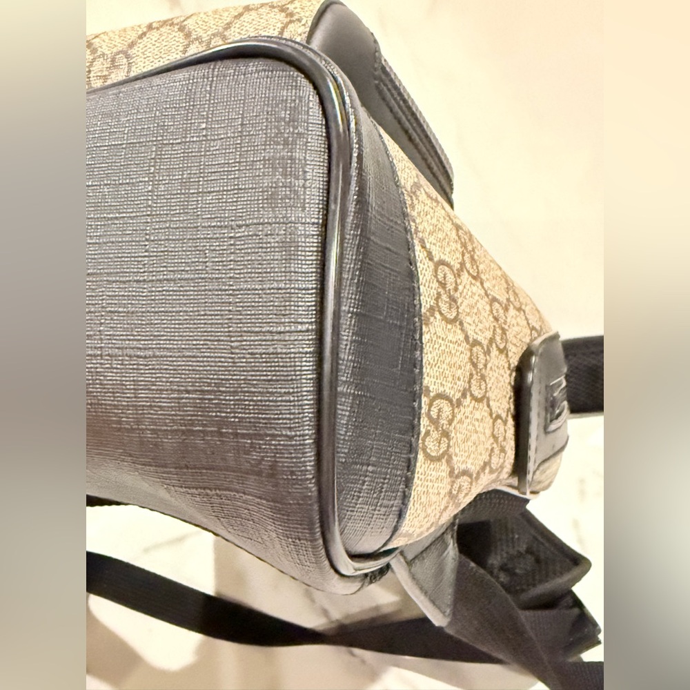 Gucci GG Supreme Small Backpack - Picture 9 of 16